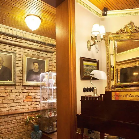 Faik Pasha Nocleg ze śniadaniem 4*