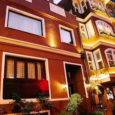 Bed and Breakfast Faik Pasha 4*