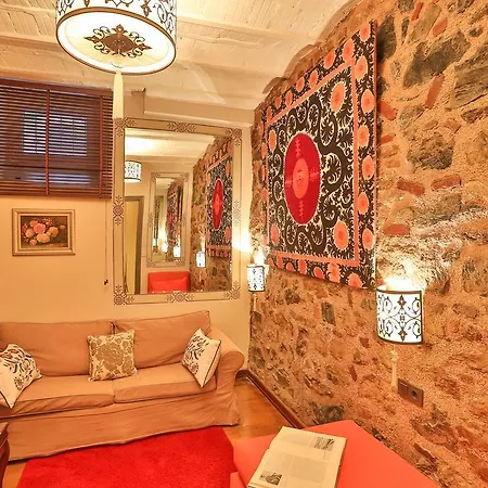 Bed and Breakfast Faik Pasha 4*