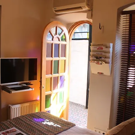Bed & Breakfast Faik Pasha
